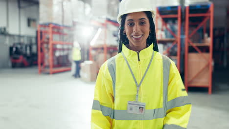 Ingeniería,-Brazos-Cruzados-Y-Rostro-De-Mujer.