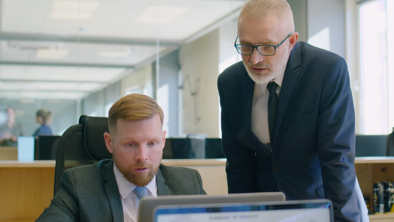 Office Worker Speaking with Senior Manager