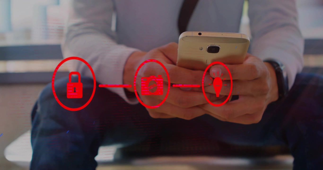 Animazione di un diagramma di flusso sopra il busto di un uomo d'affari caucasico che scorre sullo smartphone.