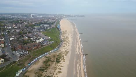 vista de perfil de la playa de pakefield. fotografía aérea