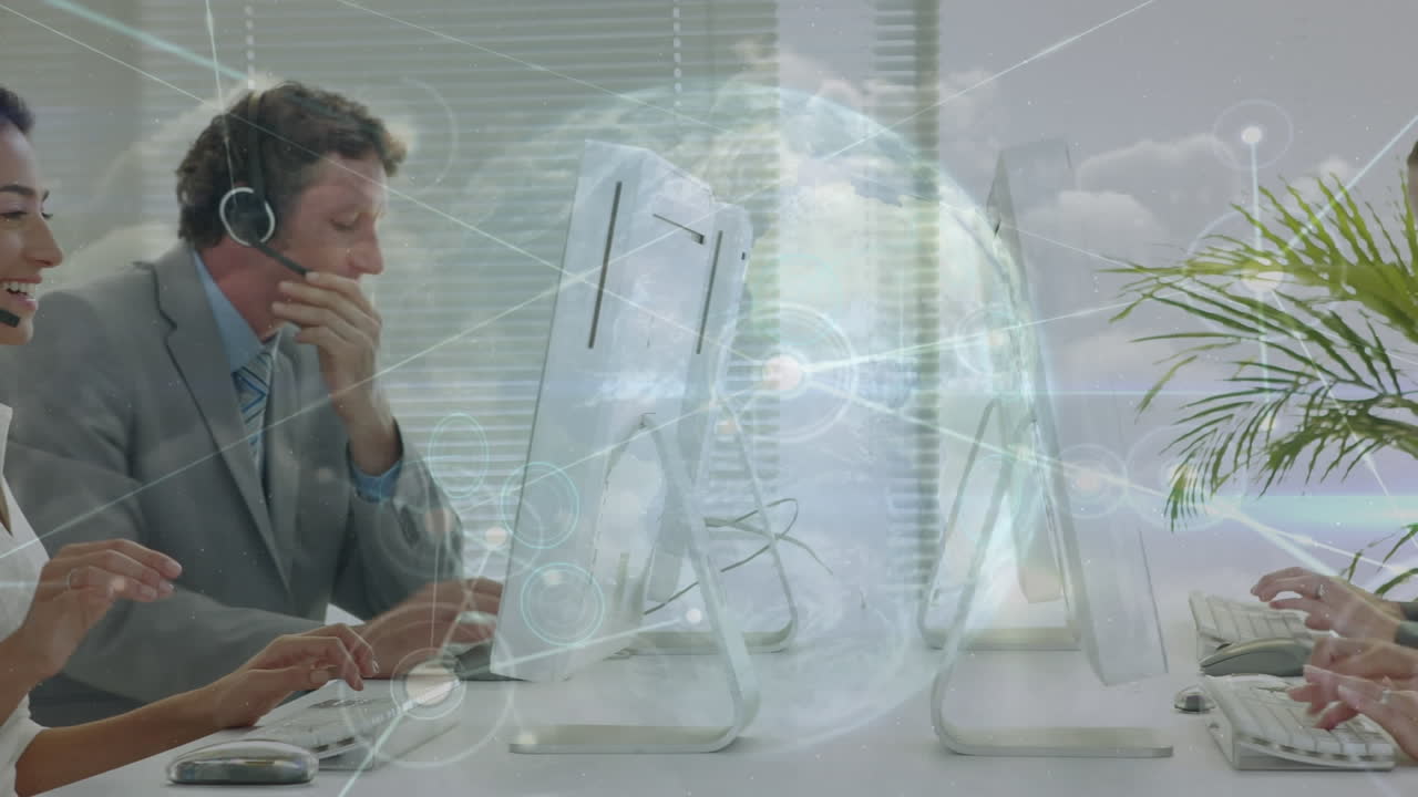 animación de la red de conexiones y el mundo sobre la gente de negocios usando auriculares de teléfono