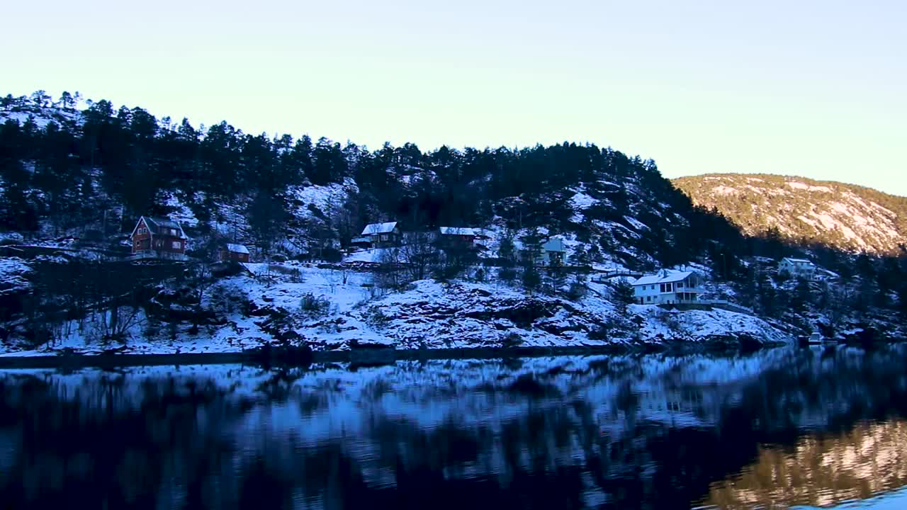 노르웨이 베르겐 주변 피요르드에서 보트 타기