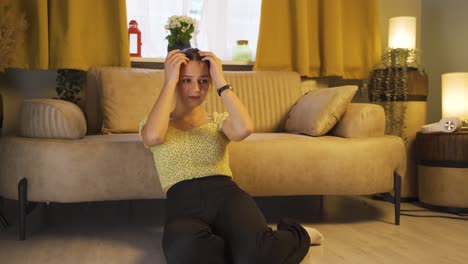 Unhappy-young-woman-on-her-knees.-Exhausted.