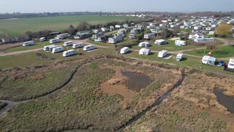 英國埃塞克斯州 (essex) 的卡拉文 (caravan) 行動住宅網站 (mobile home site)