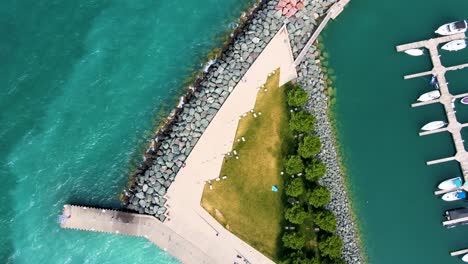 overhead-drone-footage-of-a-Chicago-pier-on-a-bright-sunny-afternoon