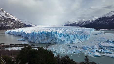 el glaciar perito moreno en el calafate en santa cruz argentina