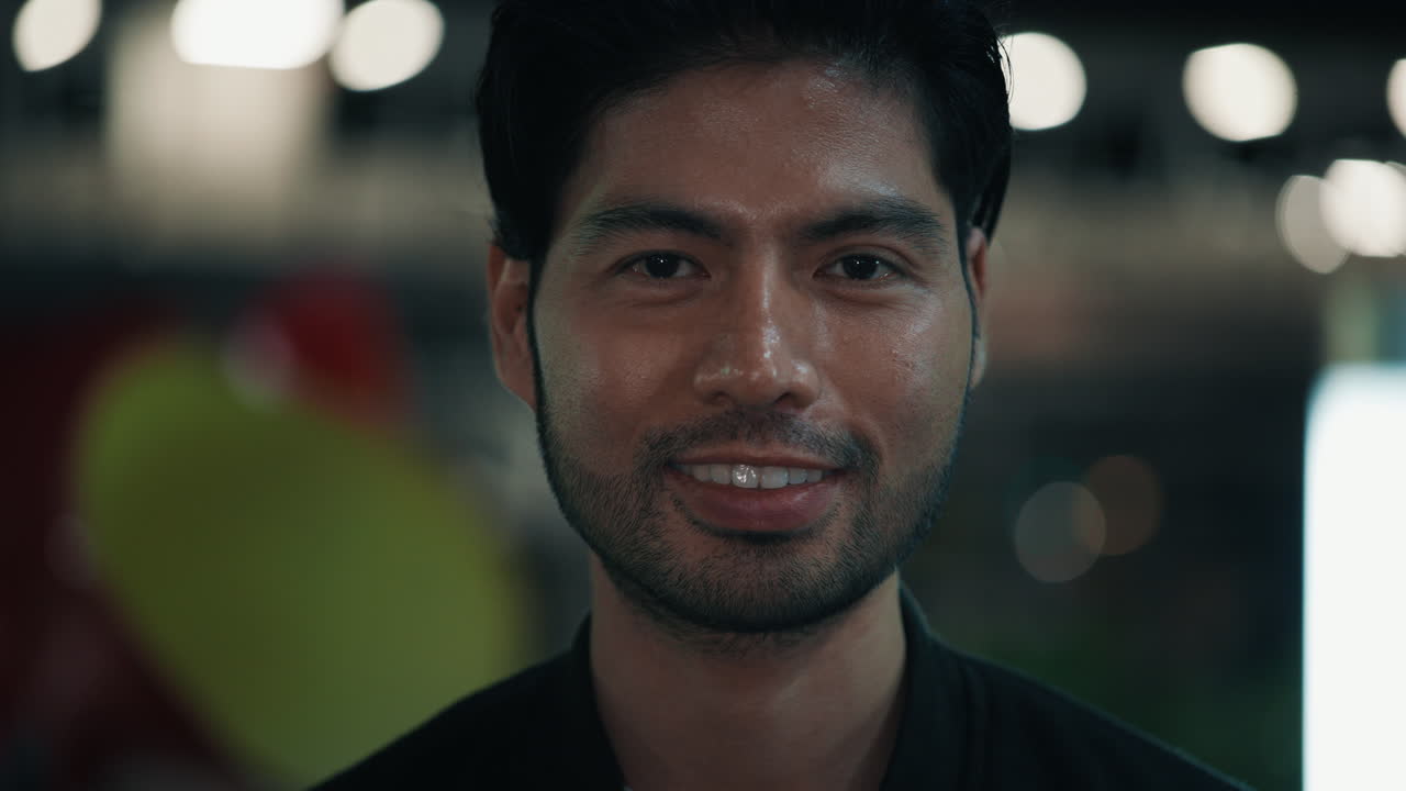 Retrato de un hombre sonriente