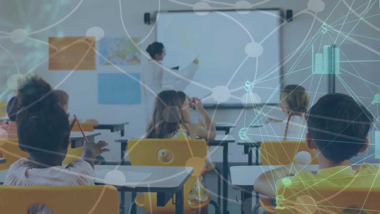 教室にいる多様な小学生と教師の上に、ネットワーク接続のアニメーション。