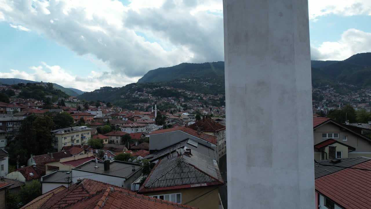 Moschea bosniaca in un villaggio