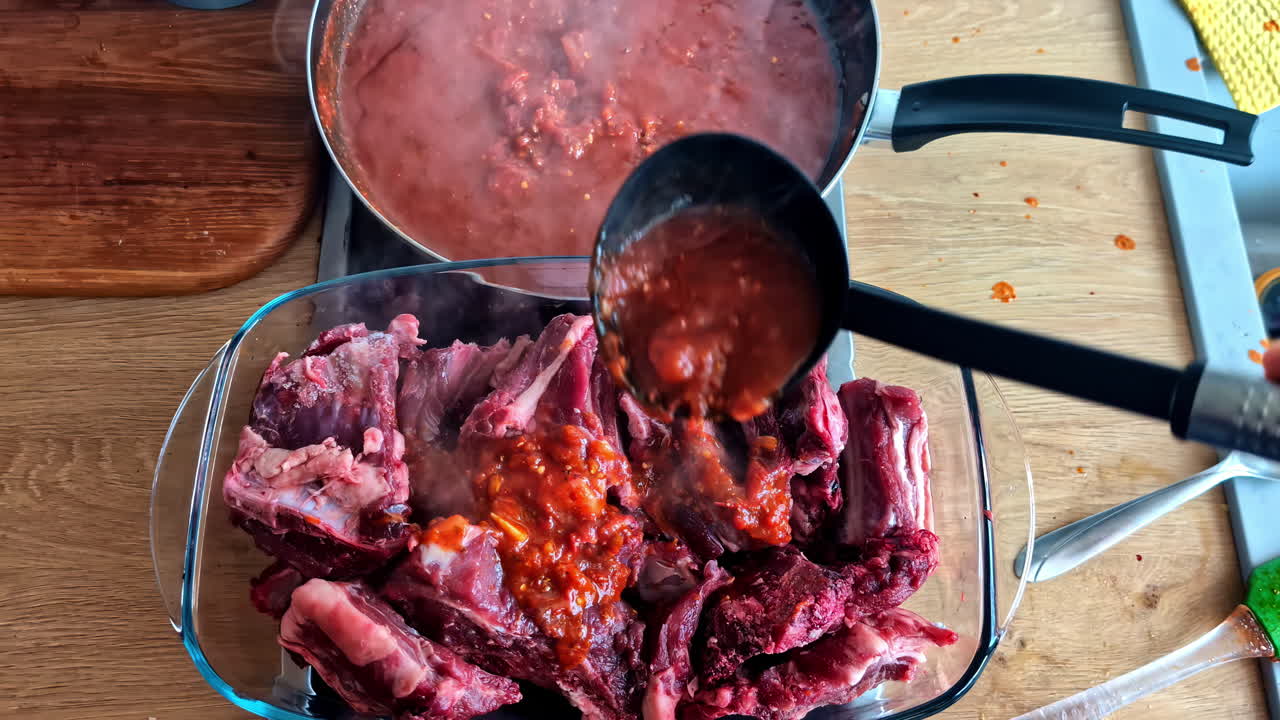 Cooking techniques, marinating meat with sauce