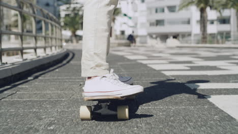 ¿Quién-Necesita-Un-Skatepark-Cuando-Tienes-La-Ciudad?