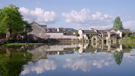 Chinese-style-architecture,-Hui-Style-architecture-in-Jiangnan-water-town