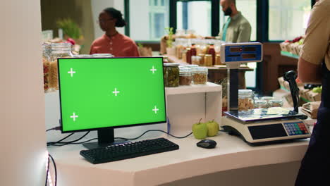vendor at checkout uses greenscreen