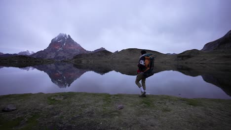 pic du midi d'ossau, lac d' ayous