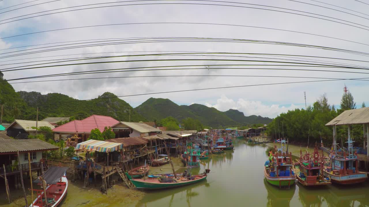 태국 카오  로이 요트 국립공원의 어부 마을