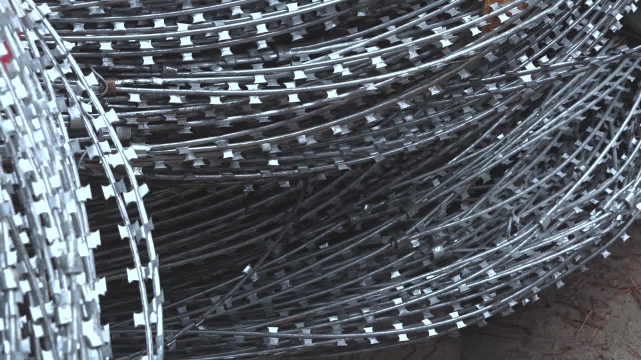 kawat berduri untuk perlindungan perbatasan