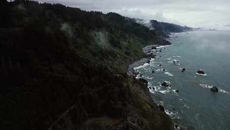 Drone-Tiro-California-Costa-Niebla-Pacífico-Noroeste