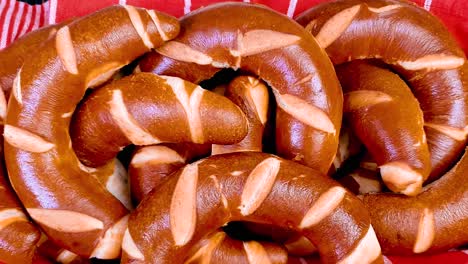 Bayerische-Brötchen-Frisch-Aus-Dem-Ofen