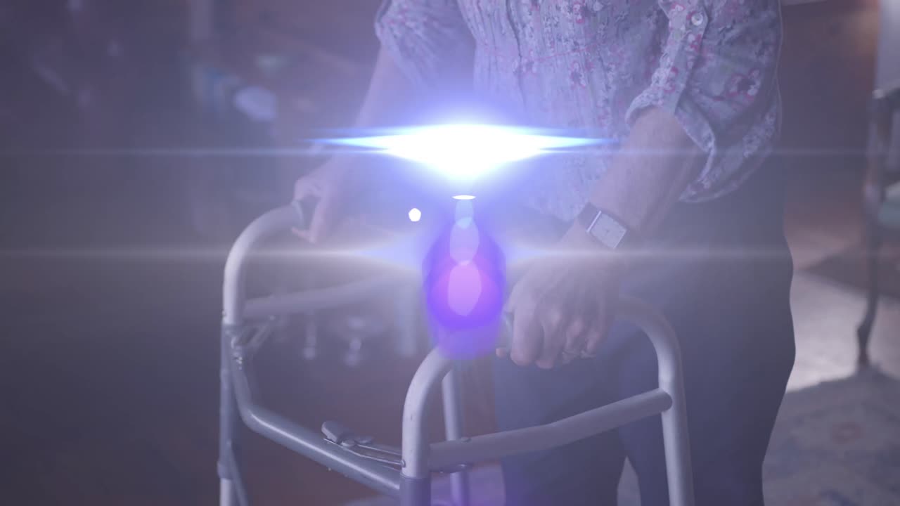 걸어다니는 프레임을 사용하는 중간 부분을 가로지르는 빛의 애니메이션