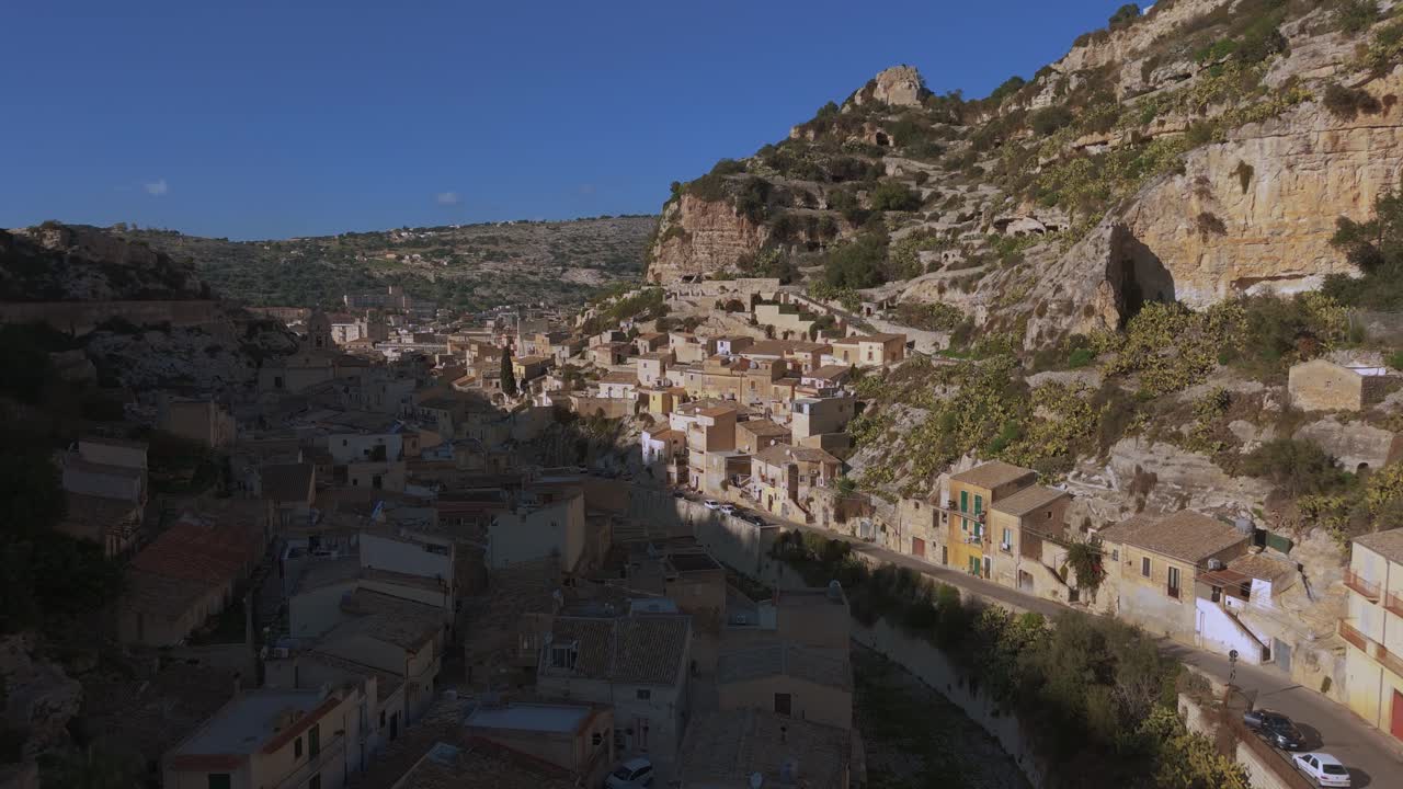 scicli, antiguo pueblo de montaña en sicilia, italia