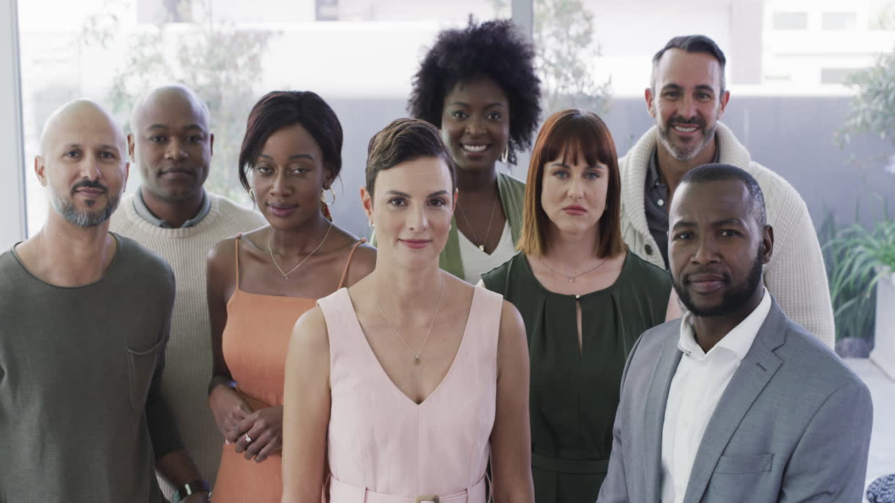 멋진 동료들은 일을 재미있게 만 ⁇ 니다.