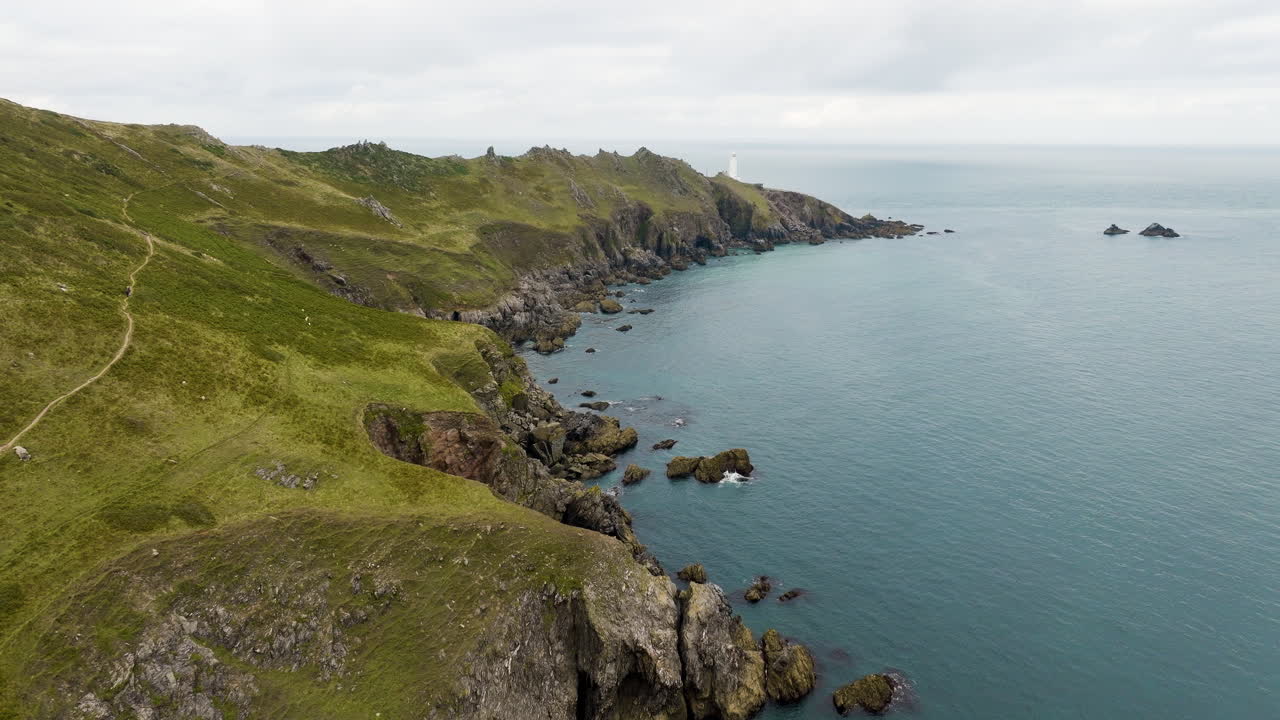 paisaje costero con faro