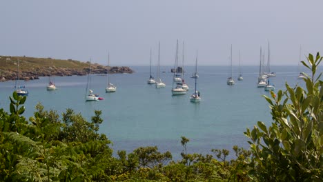 Weitwinkelaufnahme-Des-Natürlichen-Hafens-Auf-St.-Agnes-Und-Gugh-Auf-Den-Scilly-Inseln