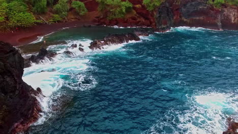 Coast-with-waves-and-rocks