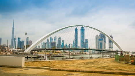 el lapso de tiempo del canal de agua de dubai