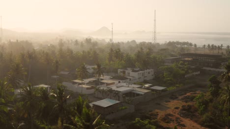 Brumoso-Amanecer-En-Kuta-Lombok,-Indonesia.-Toma-Aerea