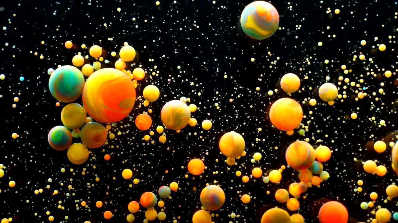 movimiento lento colores brillantes burbujas de aceite hermosa pintura color del universo moviéndose multicolor de cerca. pintura acrílica. fantástica superficie hipnótica. abstracto pintura de colores burbujas estructura de metamorfosis