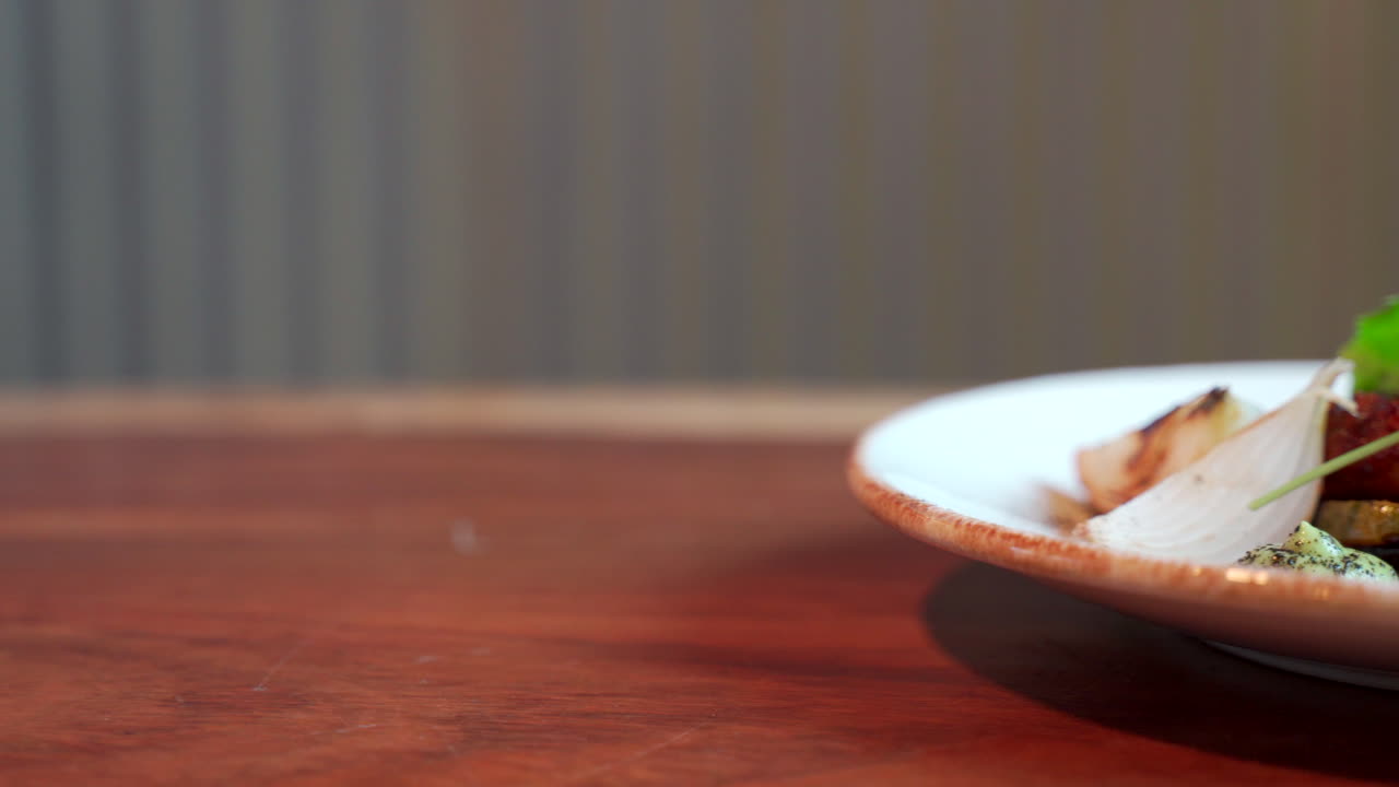 구운 촉수 문어 멕시코 미식 음식 패닝 샷