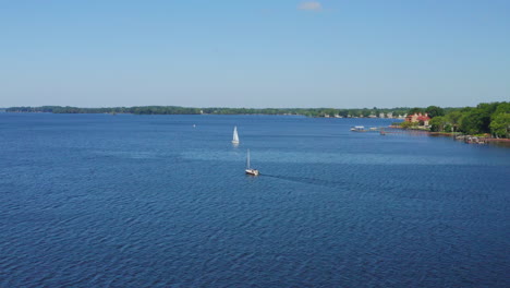 Segelboote-Auf-Dem-Lake-Norman-In-North-Carolina