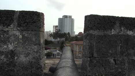 The-cannon-of-Castillo-de-San-Felipe-de-Barajas,-Cartagena,-Colombia