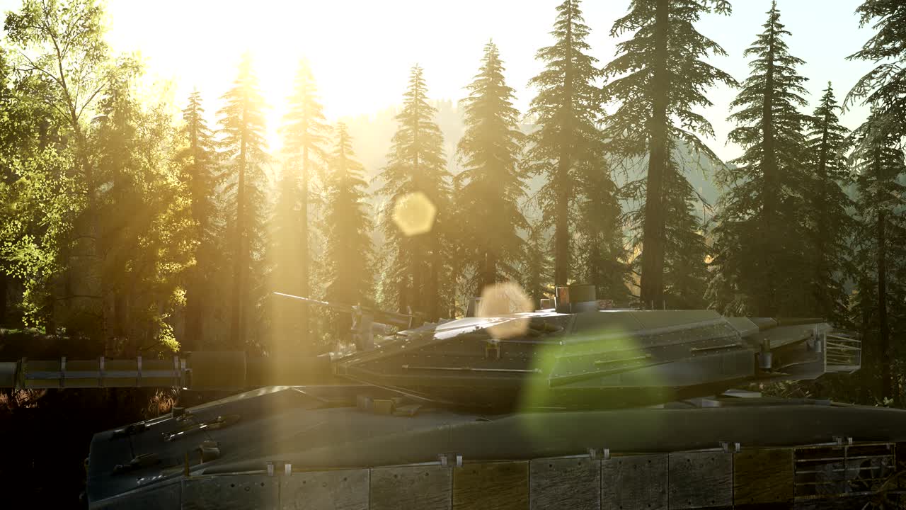 старый ржавый резервуар в лесу на закате