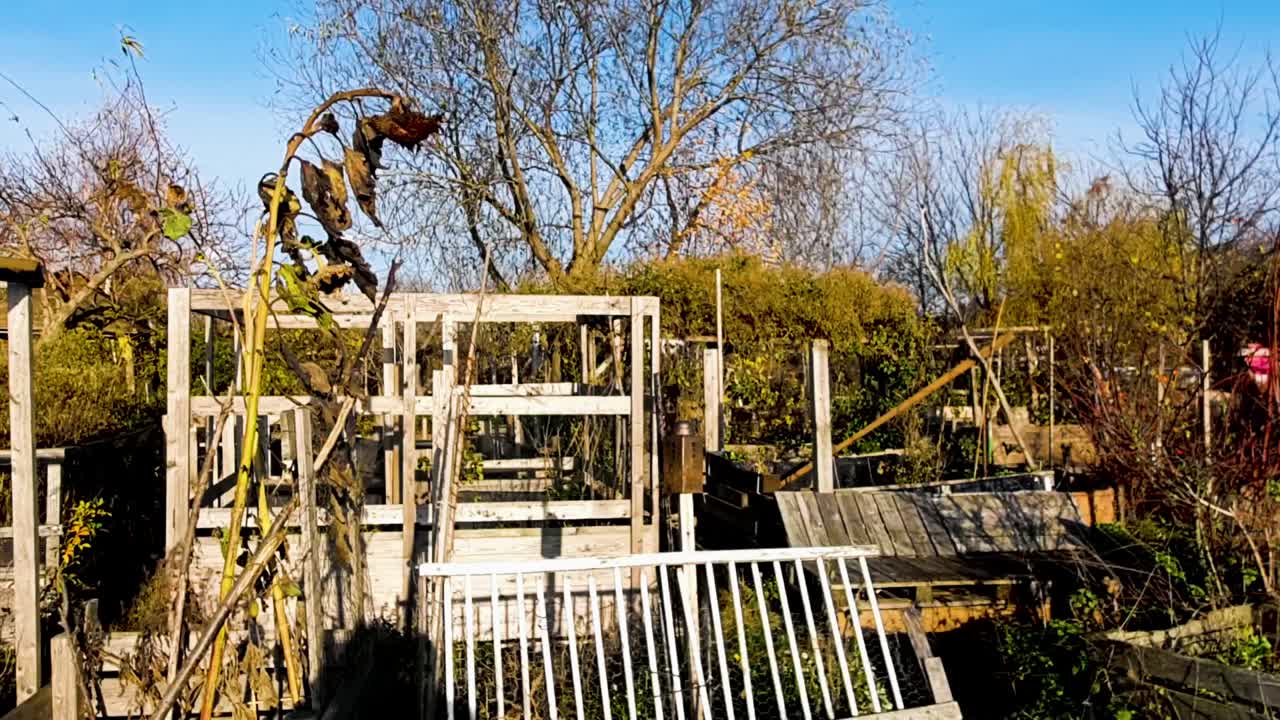 Garden Tempelhof Flughafen Berlin Germany HD 6 sec.mp4