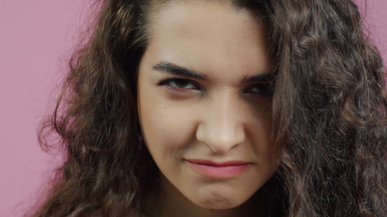 retrato de una mujer infeliz