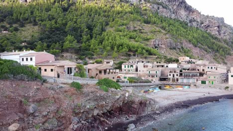 beach of the port of valldemossa