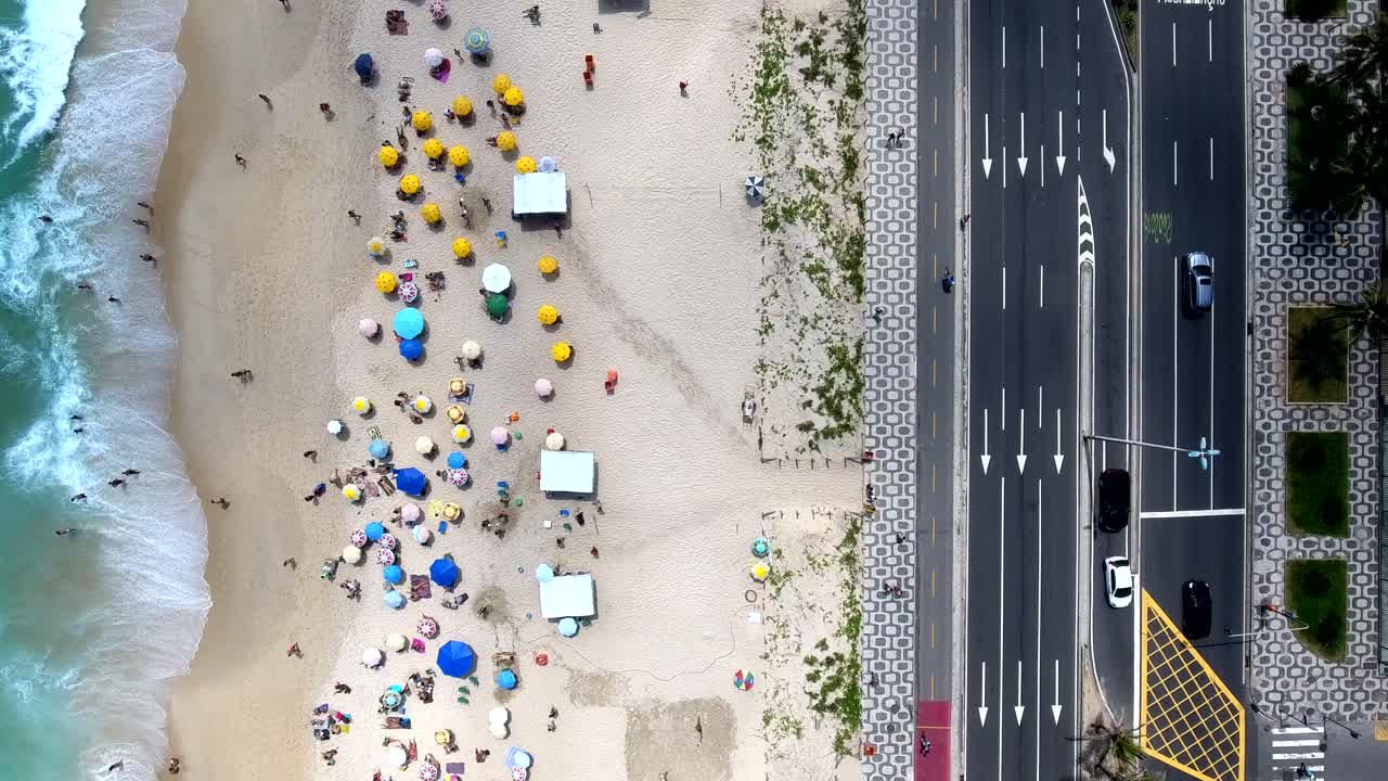 playa de ipanema en verano 3