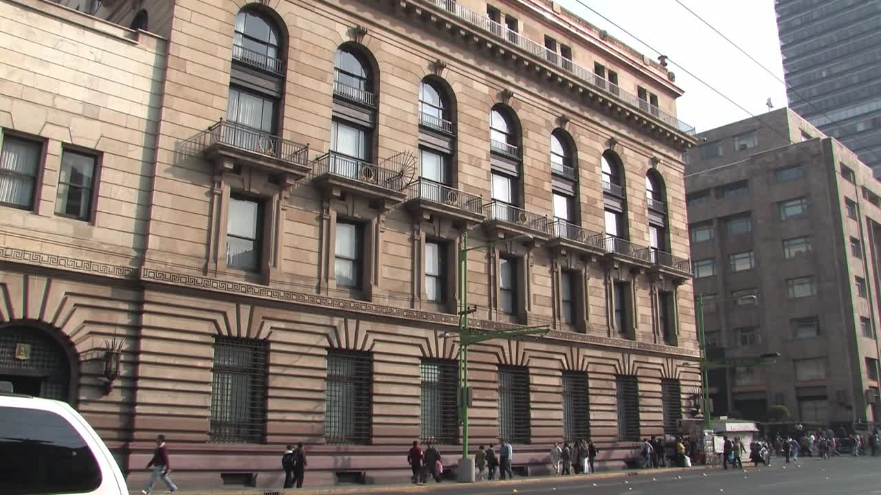 멕시코 중앙은행 (banco central de ciudad de méxico) 은 멕시코의 중앙은행이다.