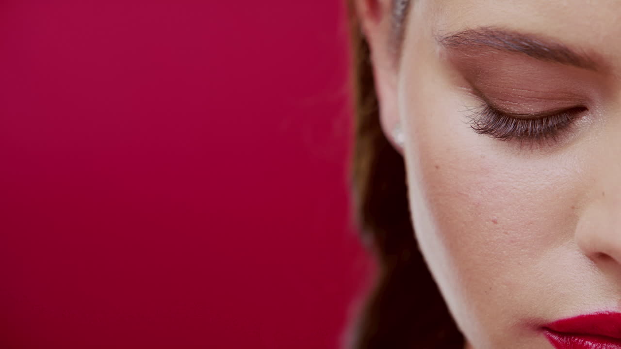 открой глаза, посмотри на будущее.