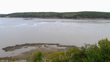 Slow-pan-down-of-lowtide-on-Phippsburg-Maine