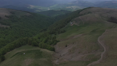 Aufnahmen-Von-Bergdrohnen,-Die-Mit-Der-DJI-Mavic-2-Pro-Aufgenommen-Wurden