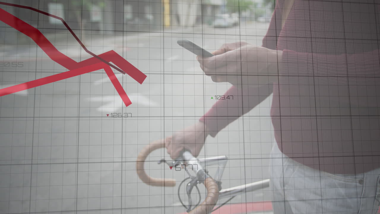 animación del procesamiento de datos financieros con líneas rojas sobre un hombre afroamericano usando un teléfono inteligente.