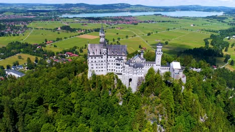 Castillo-De-Neuschwanstein-Alpes-Bávaros-Alemania