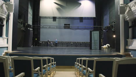 el interior del teatro