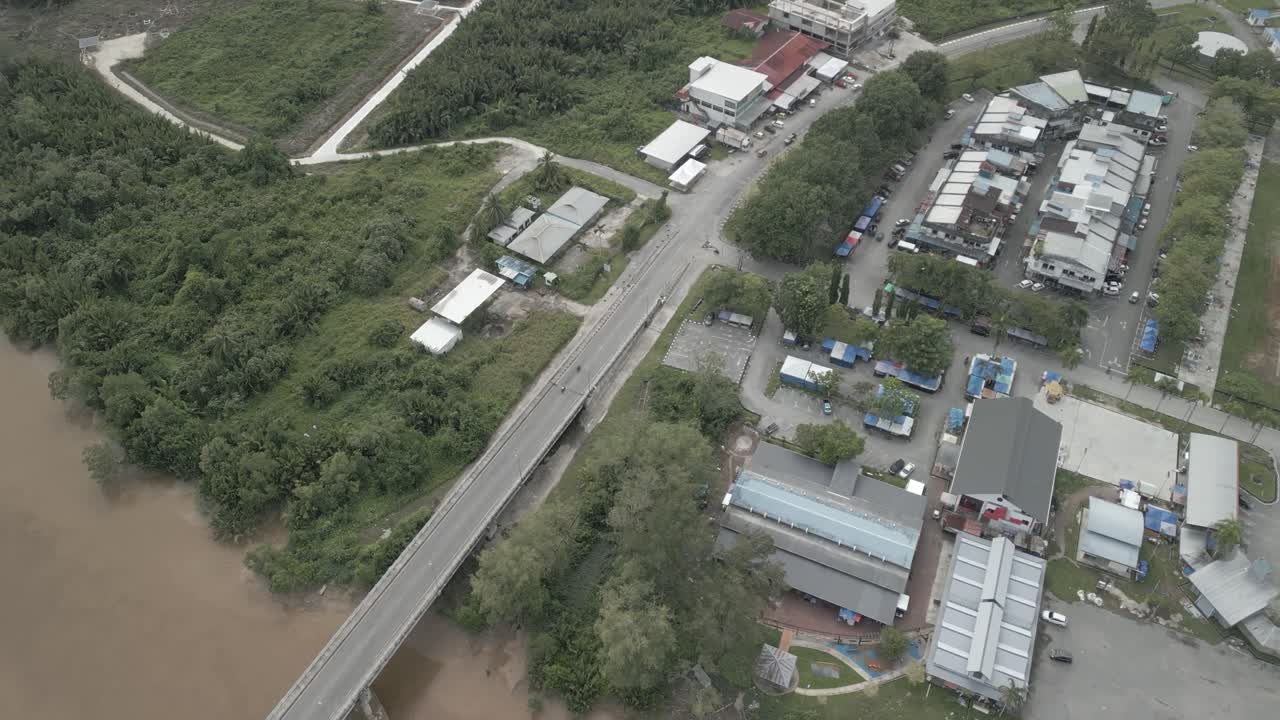 It is situated in the Pusa District, near Saratok town, a native Malay fishing village and is particularly well-known for this local fish,ikanTerubok (Toli Shad) andGula Apong (Nipah Palm Sugar)