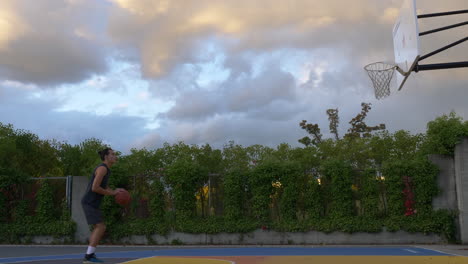entrenamiento de baloncesto - lanzamiento libre - amplio