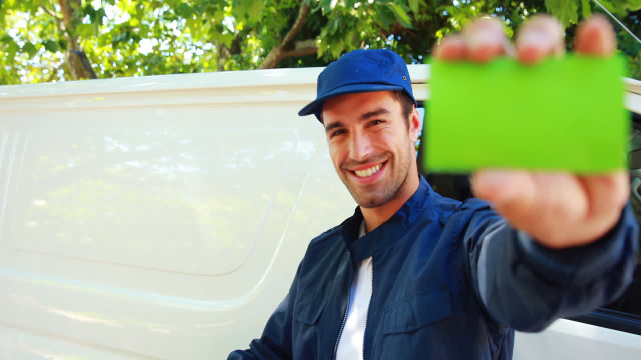 el repartidor escribe en el clipboard.