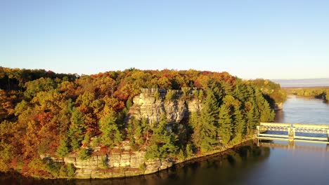 Cliff-side-river-bank-aerial-view-from-over-the-water-of-the-Eagle-Cliff-Overlook-at-Starved-Rock-State-Park